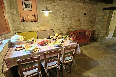 Holiday home with swimming pool in Apecchio