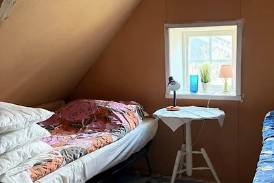 7 Persone case ad Stånga