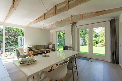 Luxe bungalow met terras
