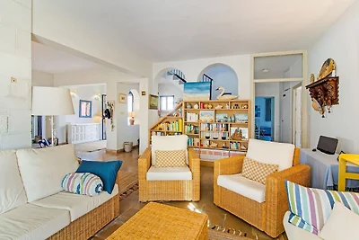 Villa fronte mare con casa per gli ospiti