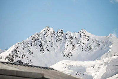 Elegante 3-stöckige Wohnung mit Panoramablick
