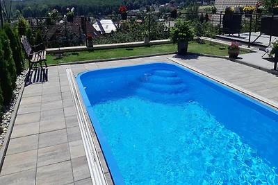 Ferienhaus in Kladno mit privatem Pool