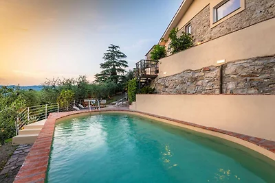 Boerderij in Toscane met panoramisch zwembad