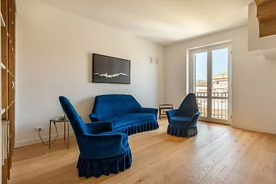 Oretea Apartment with Terrace