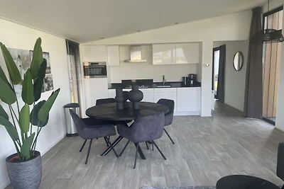 Chalet am Wasser im Antwerpener Kempen