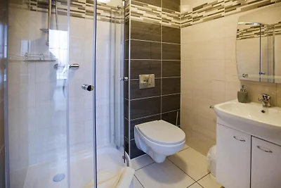 Komfortable Ferienwohnung, Pool, Sauna,...