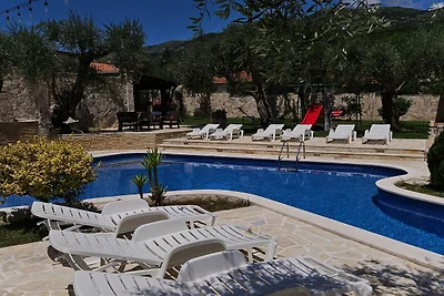 Villa Ponto - Studio Apartment With Terrace...