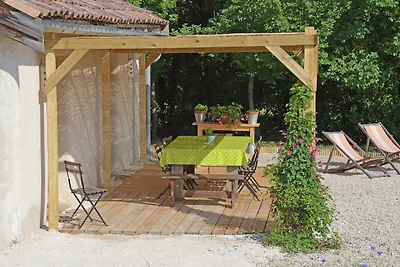 Hübsche Villa mit eigenem Pool in Montadet...