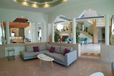 Louis Luxury Villa