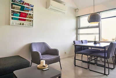 Modernes Loft mit Meerblick