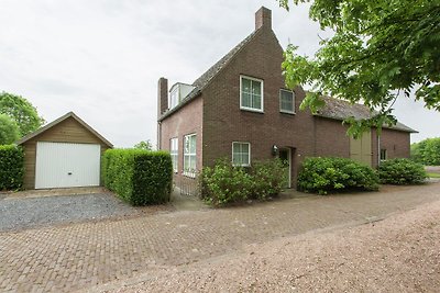 Gerenoveerde boerderij nabij de Zeeuwse kuste...