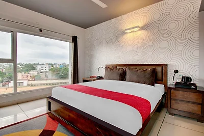 Super Townhouse Ulsoor