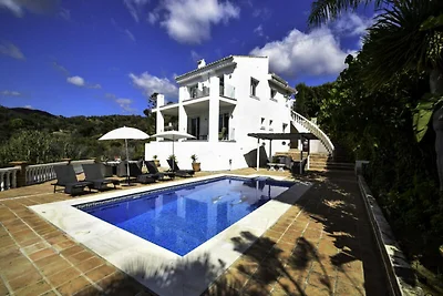 Villa in El Rosario met uitzicht op zee en...