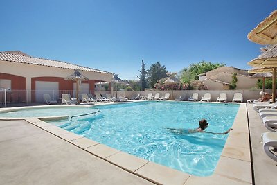 Duplex clair près d'une ville médiévale avec ...