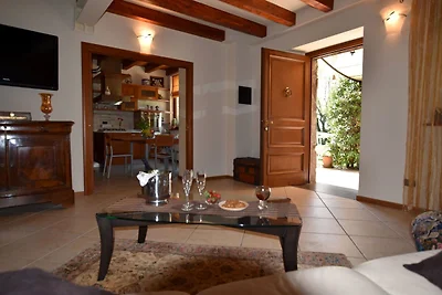 Wohnung in Villa, mit Garten, Grill