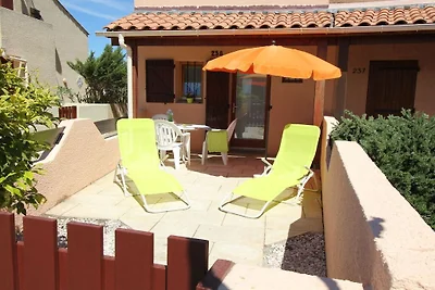 Ferienhaus in Gruissan mit Schwimmbecken