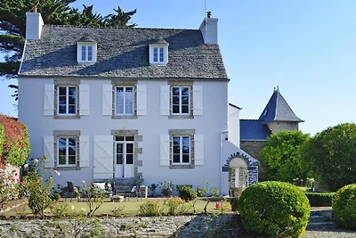 Villa in Locquirec mit Garten