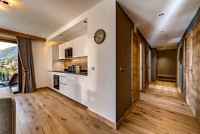 Apartment in Town Centre with 2 Balconies