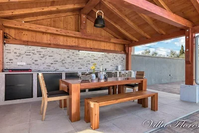 Villa in Marcana mit Schwimmbecken