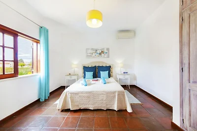 Villa mit privatem Pool in Südlage