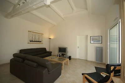 Geräumige Villa mit privatem Schwimmbad