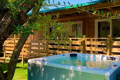 Mobilehome mit Whirlpool im Caravanpark della