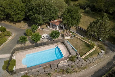 Adorabile casa vacanze con piscina