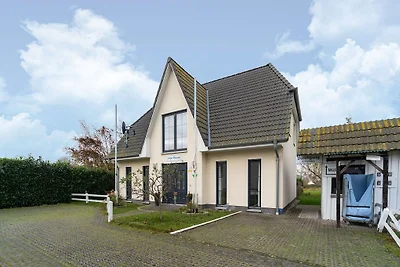 Ferienhaus in Bastorf mit Garten