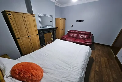 Belvilla Russel Court Hotel | Standard Triple