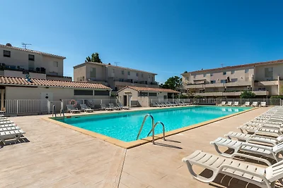 Apartment mit Poolblick am französischen...