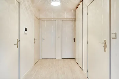 Appartement in Blankenberge bij strand en...