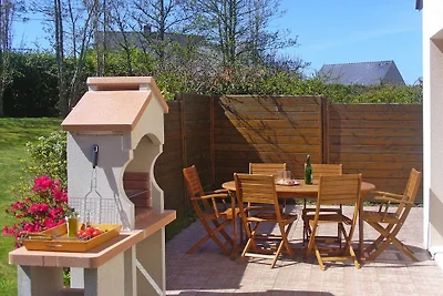 Ferienhaus in Plouarzel mit Terrasse