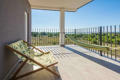 Villa Eva || Vir