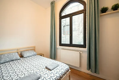 Geräumige Wohnung am Flussufer für 9 Personen