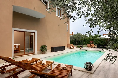 Herrliche Villa in Vižinada mit Whirlpool