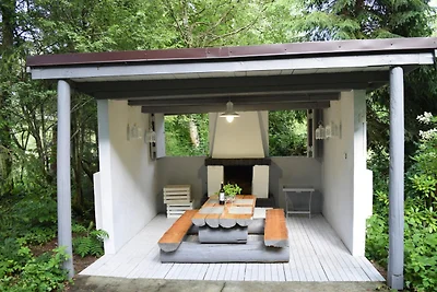 Geräumiges Ferienhaus, Pool, Sauna, Whirlpool