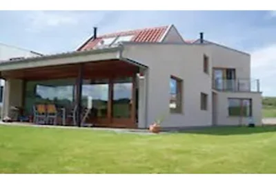 Modernes Ferienhaus in Meeresnähe