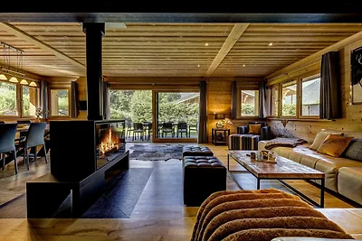 Chalet with Hot Tub & Sauna near Chamonix...