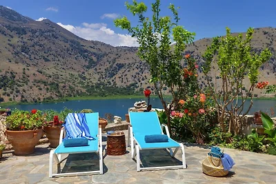 Incredibile cottage a Kavallos vicino al lago