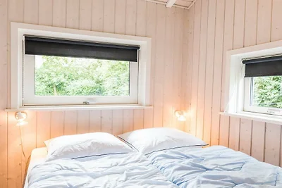 Abgeschiedene Gemutliche Hutte-By Traum