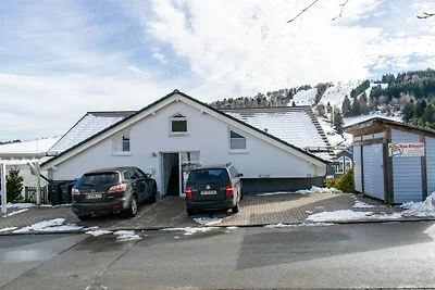 2 separate Wohnungen mit Balkon an der...