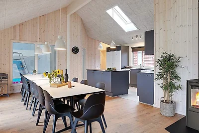 18 Personen Ferienhaus in Grenaa