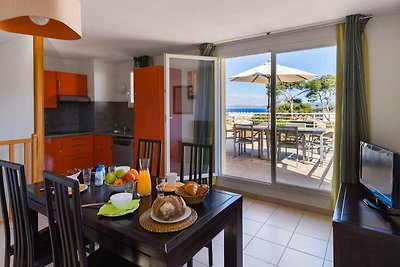 Schöne Wohnung mit Terrasse und Meerblick