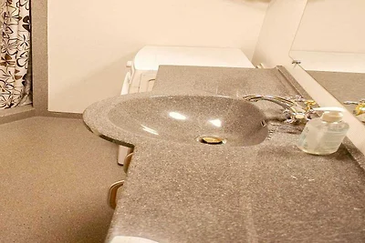 Centraal 2BR in Torshavn -- By Traum...