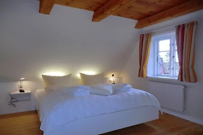 Ferienhaus in Nieblum mit Schwimmbecken