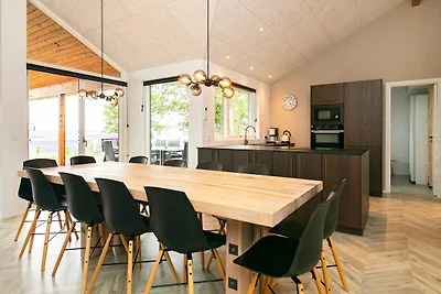 12 Personen Ferienhaus in Millinge