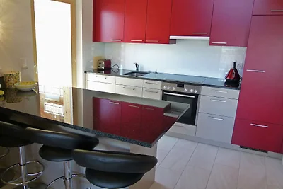 Chalet in Hיrיmence mit Terrasse