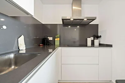 Stylish 2-bed Apartment ALCAZABA LAGOON...