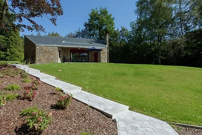 Fijne vakantiewoning in Stoumont met terras o...