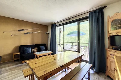 Angenehme Wohnung mit Balkon